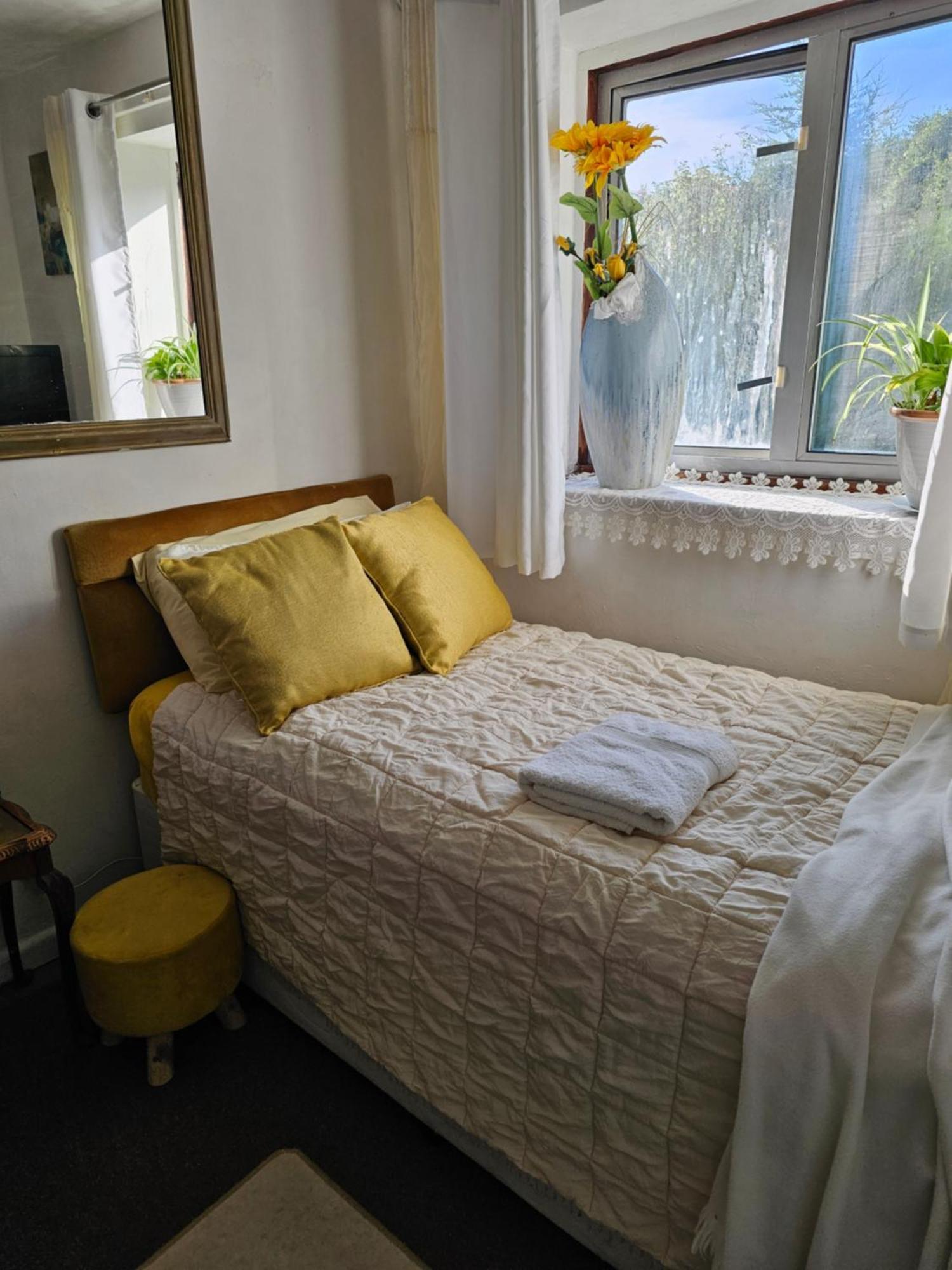 Ferienwohnung Cuisinease Ollerton Exterior foto